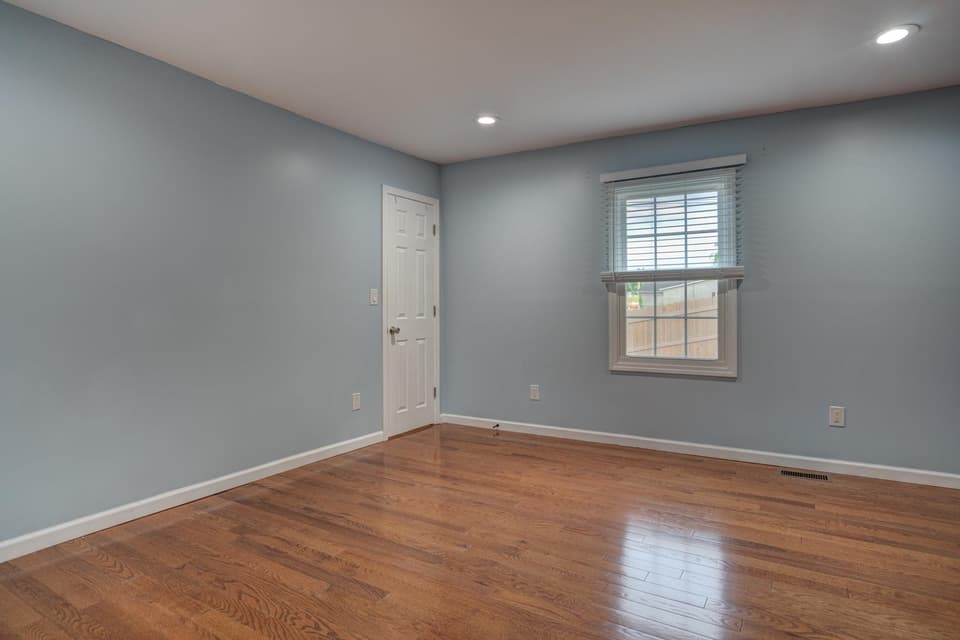 1215 Moose Drive, photo 15 of 28
