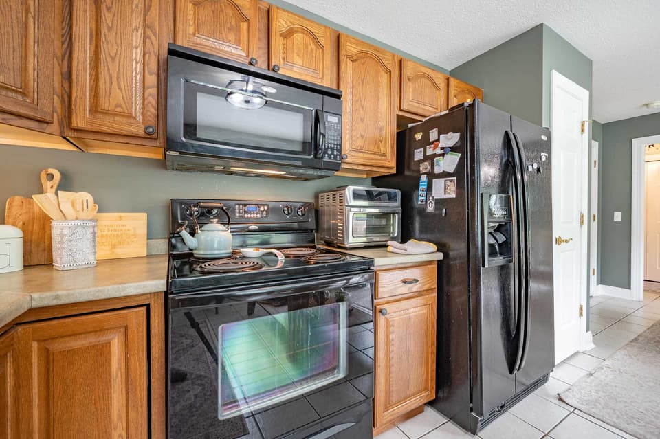 420 Tall Oak Boulevard, photo 18 of 40