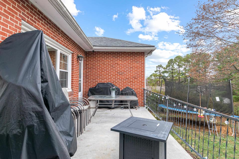 120 Cherry Lane, photo 31 of 33
