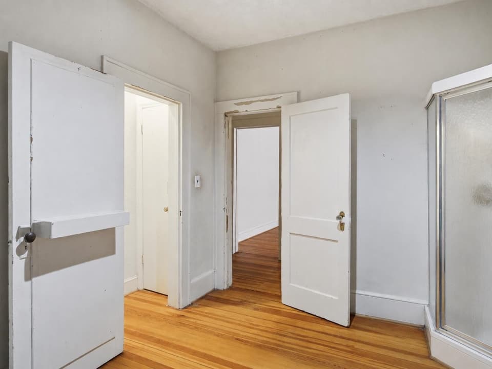 106 Roanoke Street, photo 8 of 24