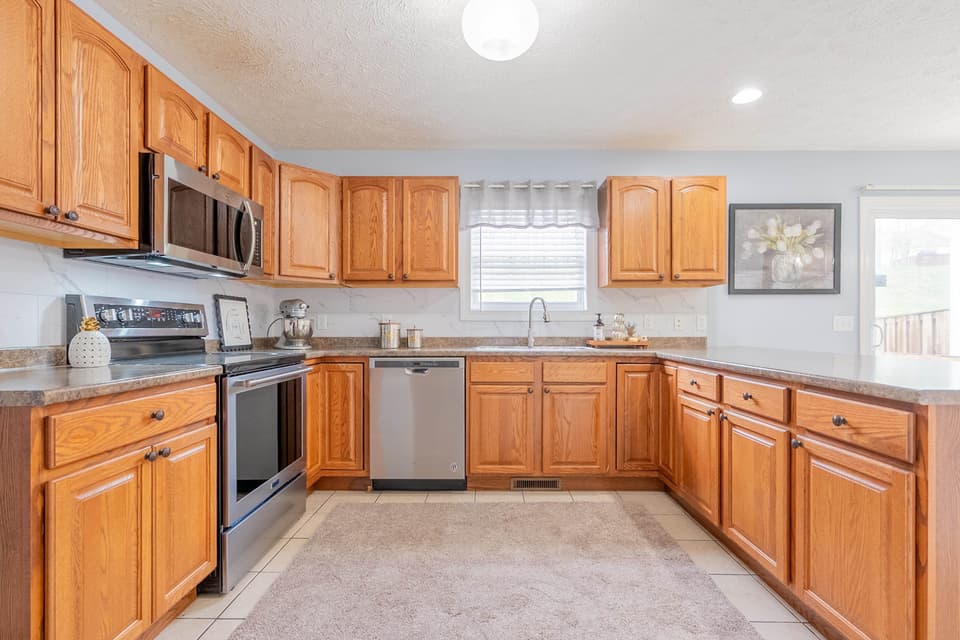 590 Tall Oak Boulevard, photo 16 of 40