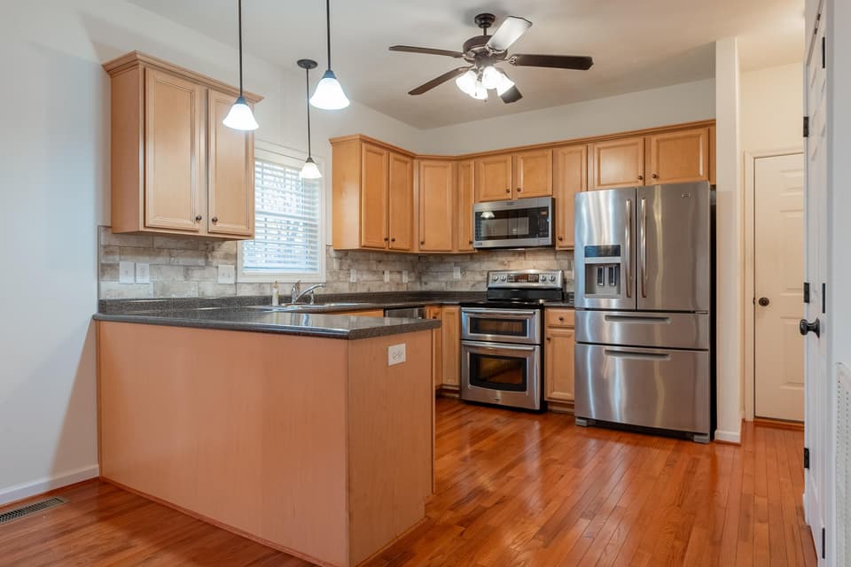 1110 Crosscreek Drive, photo 17 of 40