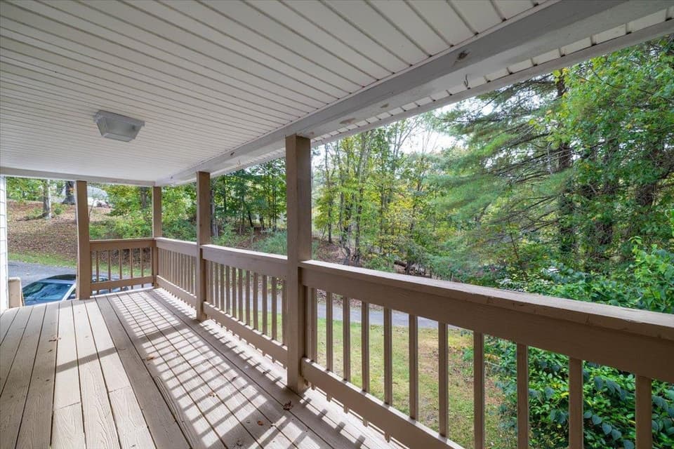 1008 Rock Road E, photo 22 of 27