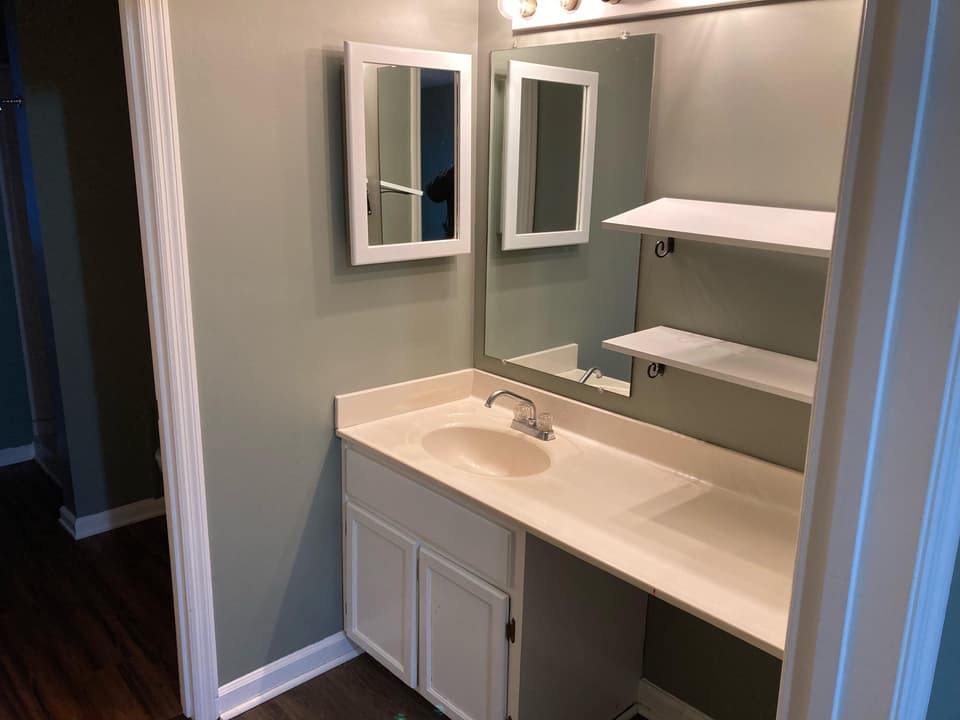 995 Beaver Dr NW, photo 11 of 18