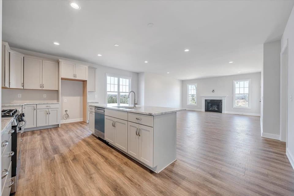 1078 Round Meadow Drive, photo 18 of 40