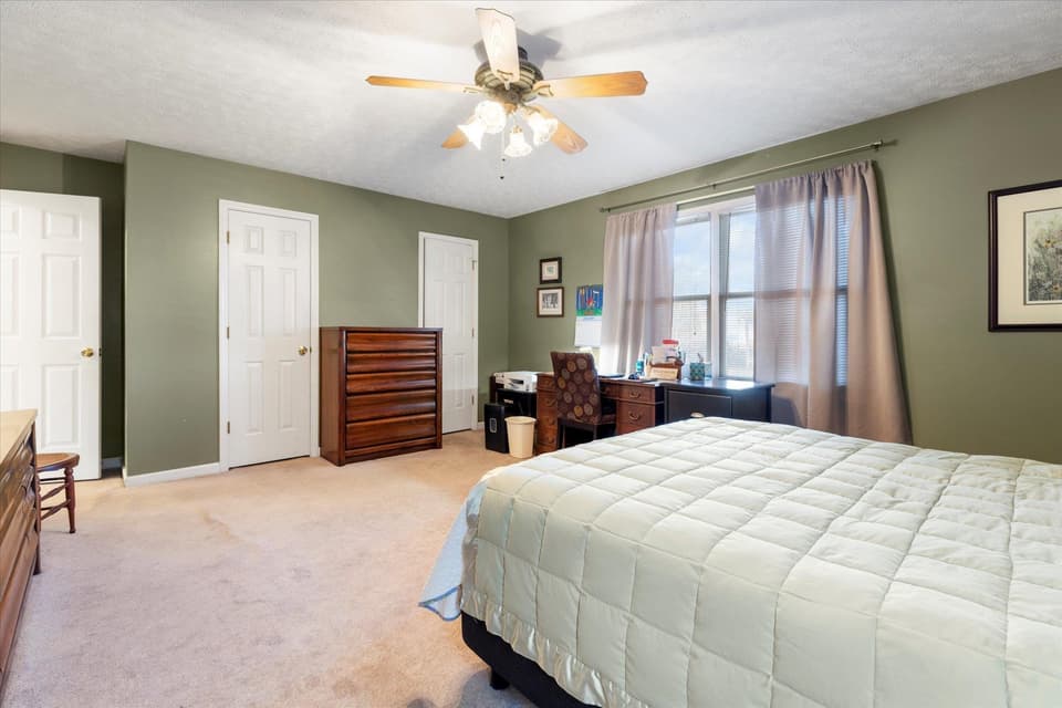 10 Belmont Drive, photo 13 of 40