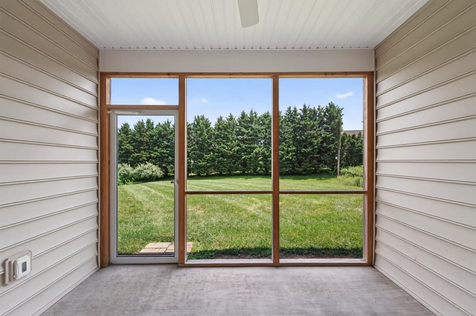 163 Walters Drive, photo 15 of 40
