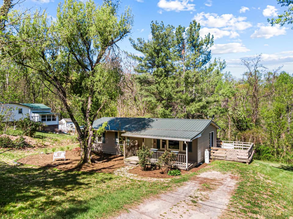 2274 Gingerbread Road, photo 3 of 39
