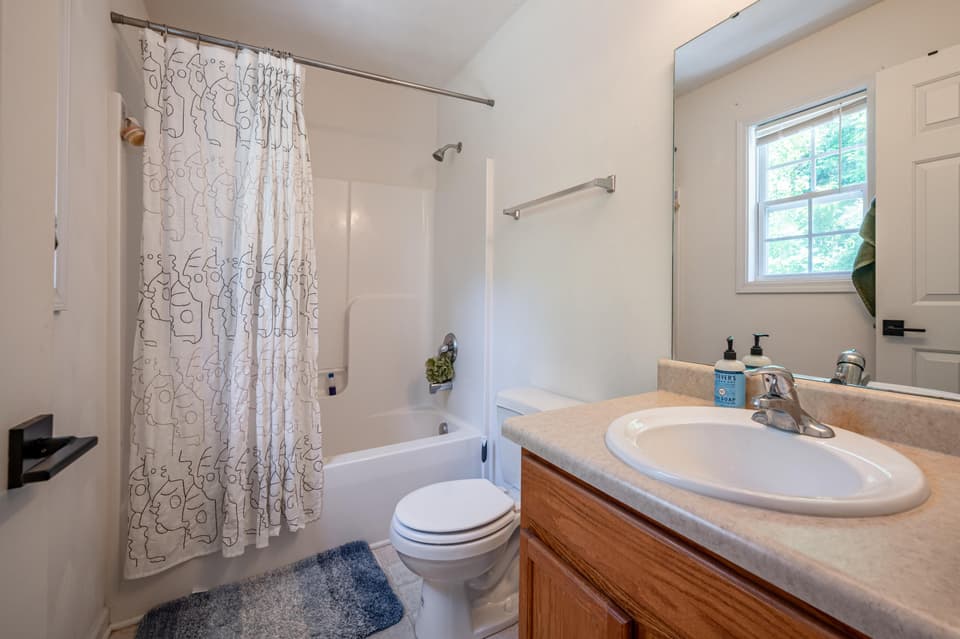 200 Wistaria Drive, photo 20 of 34