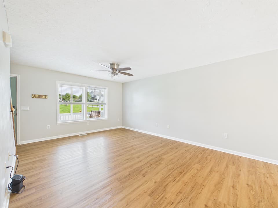 100 Cullen Court, photo 14 of 40