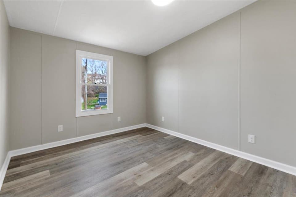 505 North Drive NE, photo 15 of 40