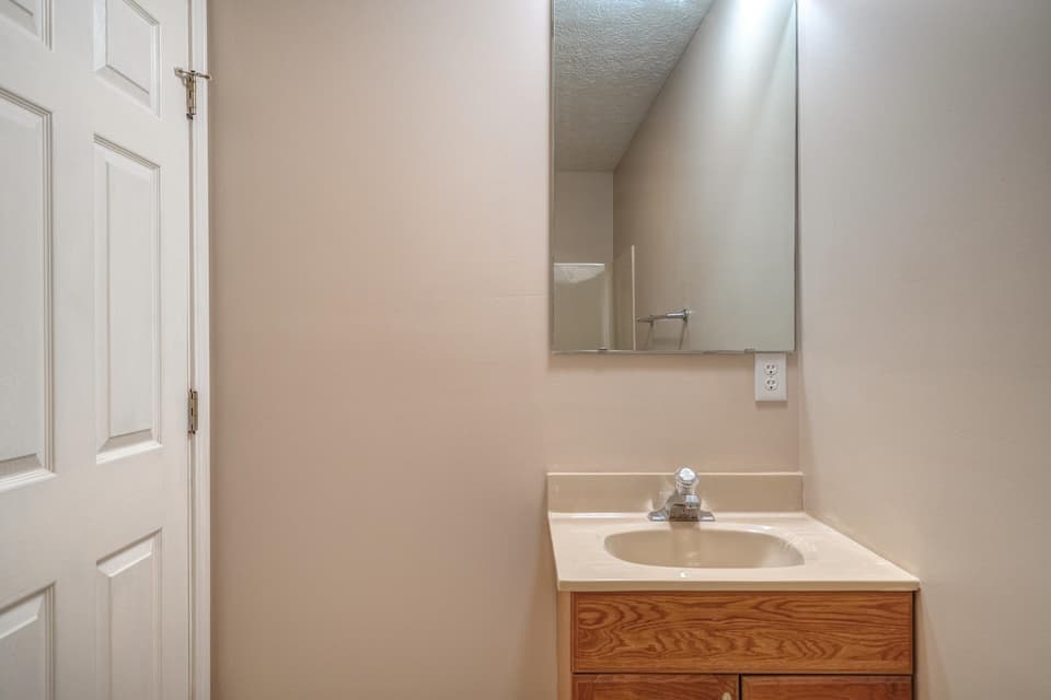 175 Justin Lane, photo 10 of 34
