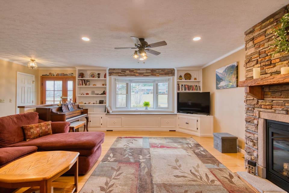 2705 Christiana Court, photo 11 of 40