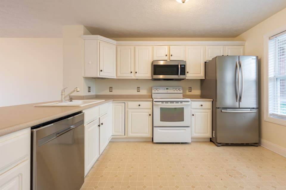 160 Willow Oak Drive NW, photo 11 of 40