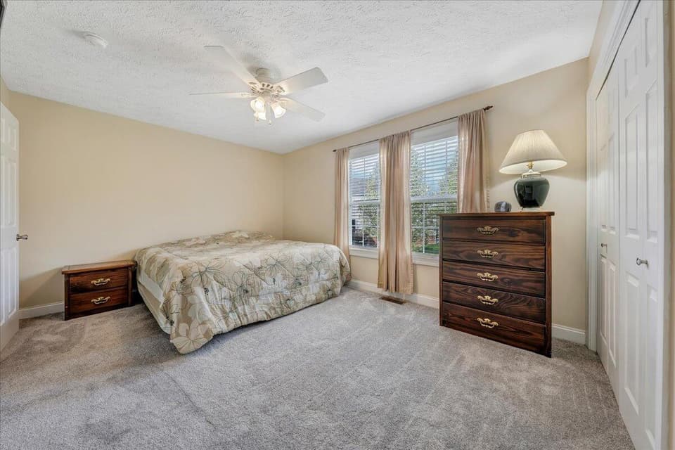 150 Blue Leaf Dr NW, photo 8 of 15
