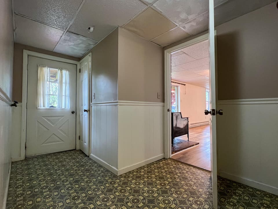 975 Carson Dr, photo 28 of 37