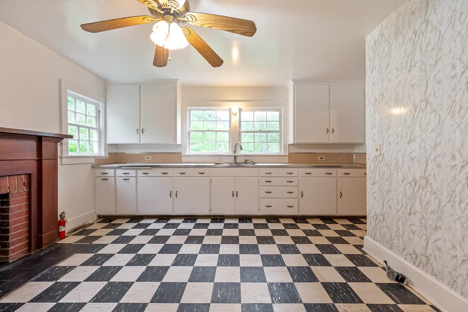 2734 Vicker Switch Road, photo 16 of 40