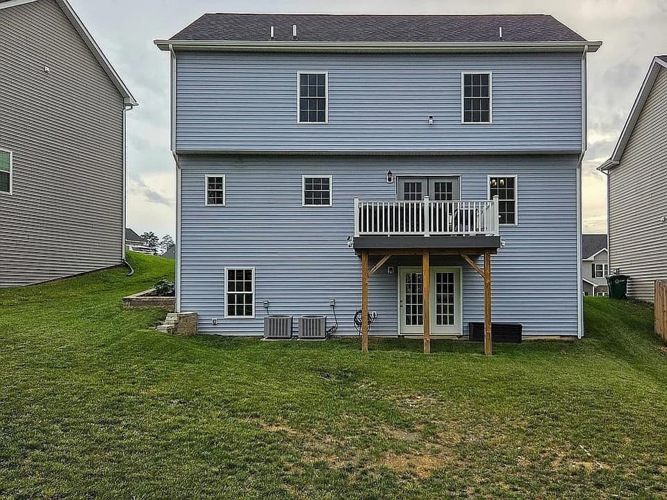 920 Holland Loop NW, photo 5 of 19
