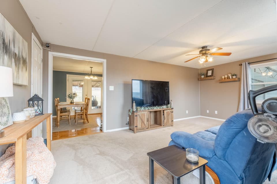 1270 Spruce St, photo 4 of 30