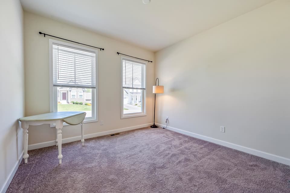740 Jefferson Circle, photo 10 of 40
