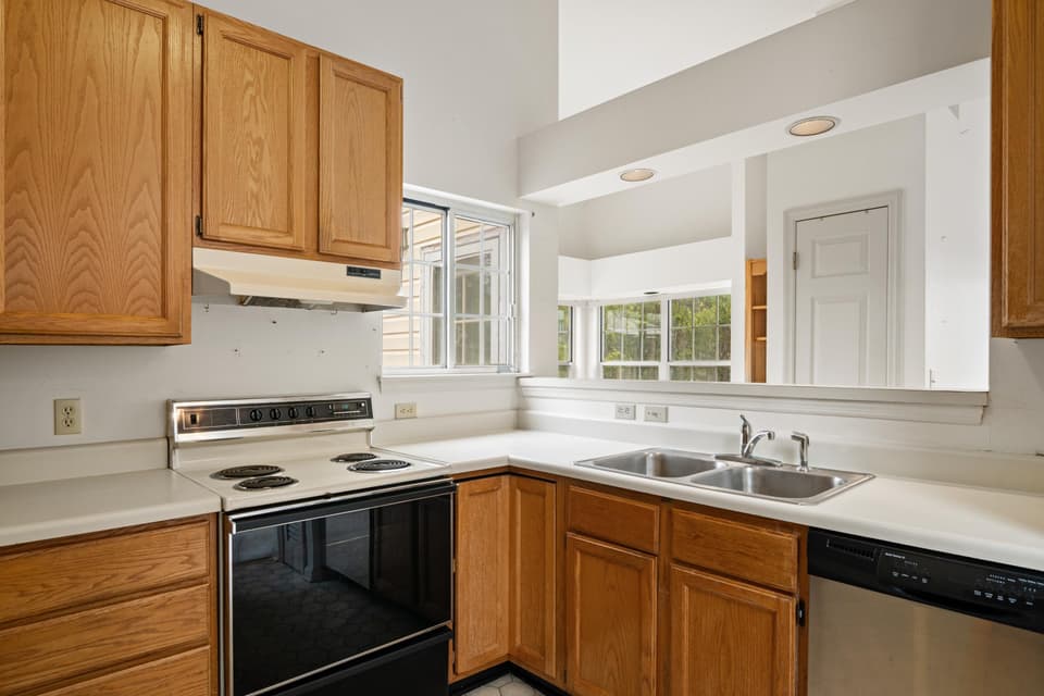 1630 Sleepy Hollow Road, photo 12 of 40