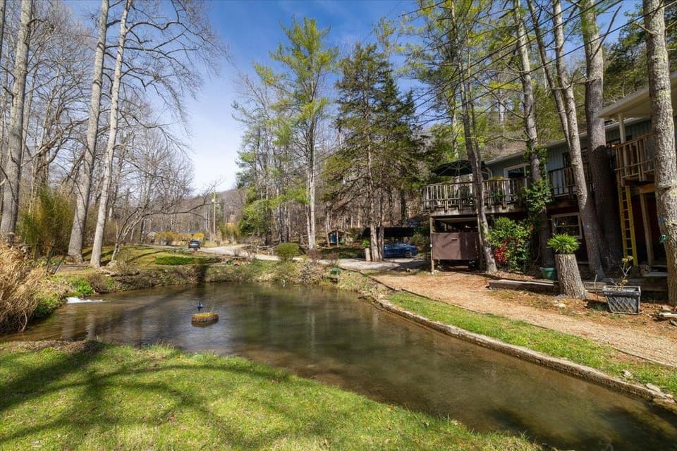 1256 Falling Branch Road, photo 21 of 35
