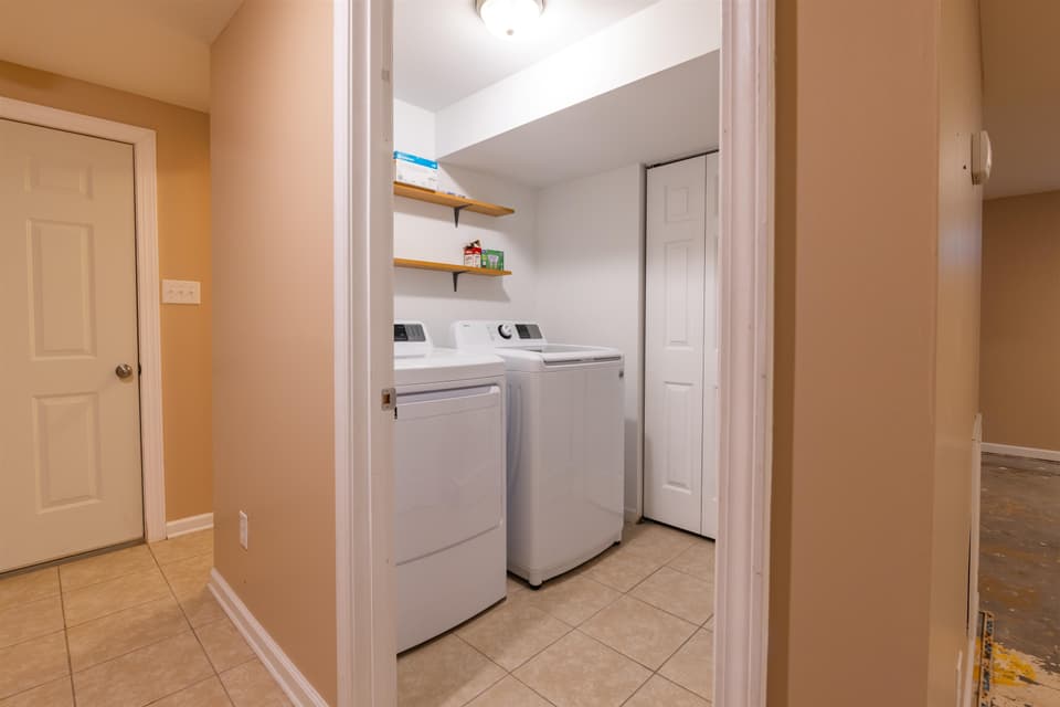 925 Collins Street, photo 24 of 37