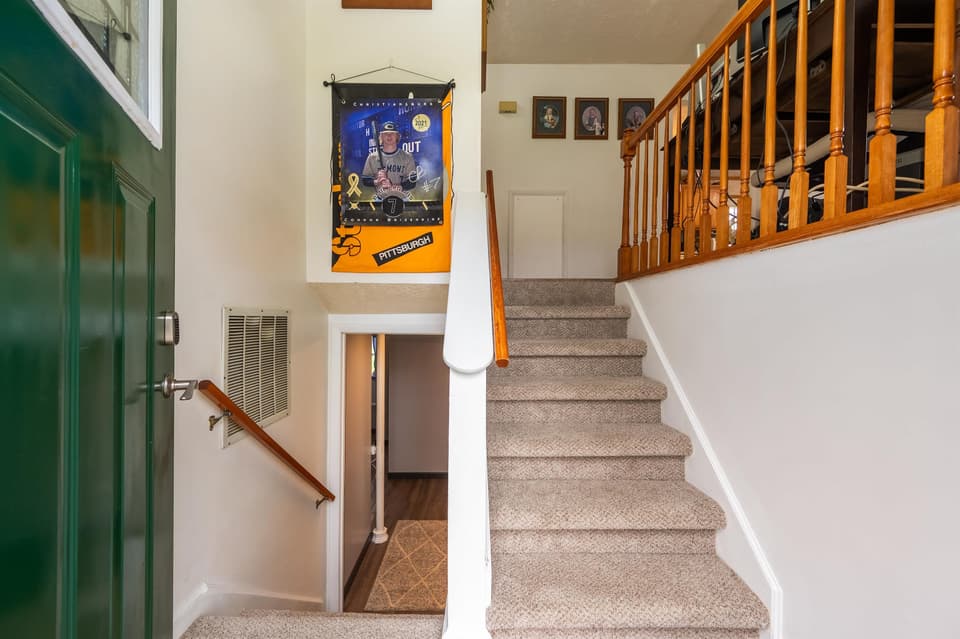 1380 Dow Street, photo 5 of 40