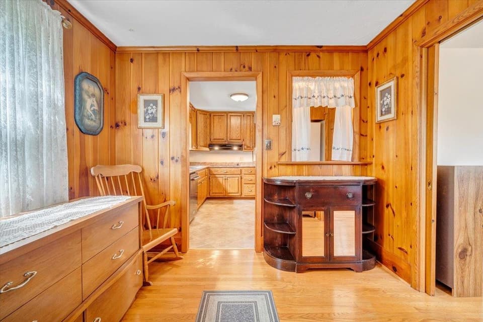 625 Mountainview Drive SW, photo 5 of 31