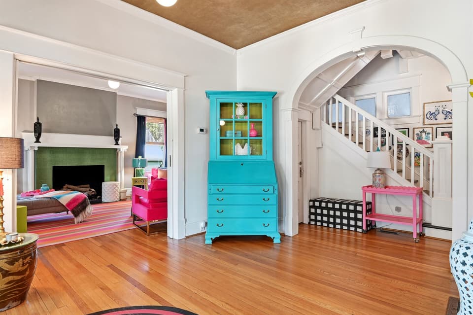202 S Franklin Street, photo 5 of 40