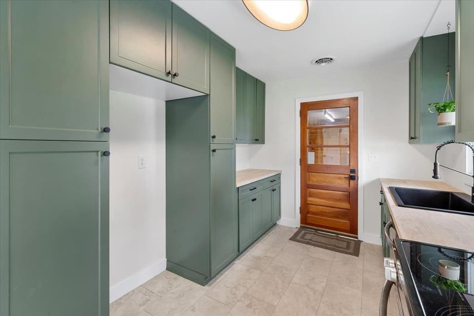 950 McHenry Avenue, photo 17 of 40