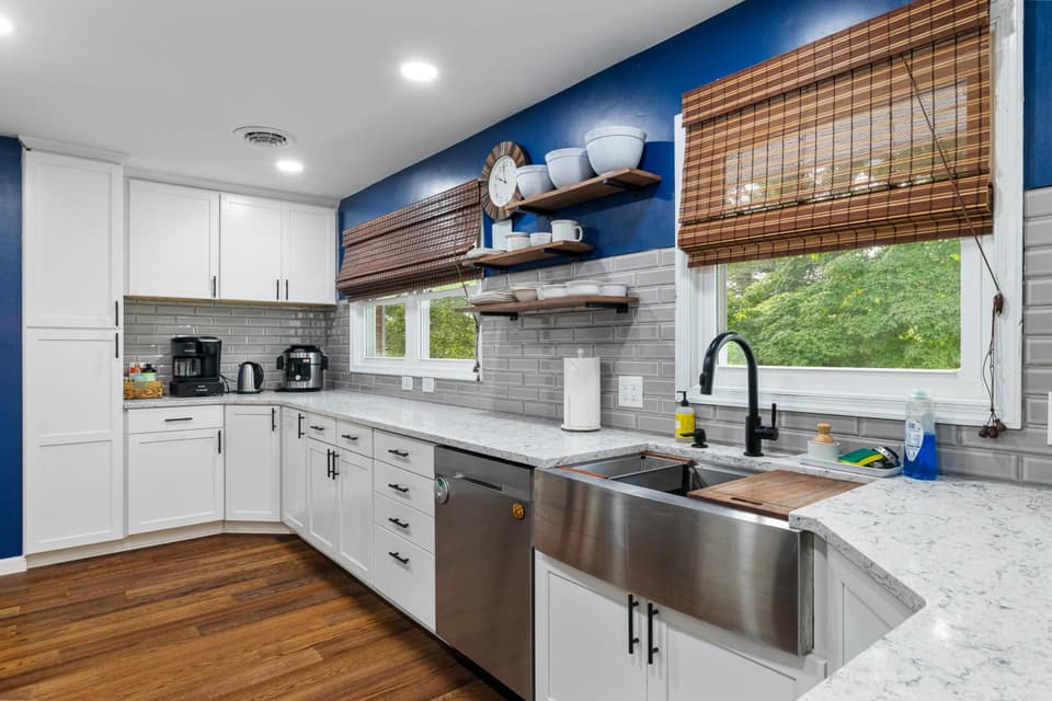 625 Betty Drive, photo 12 of 40