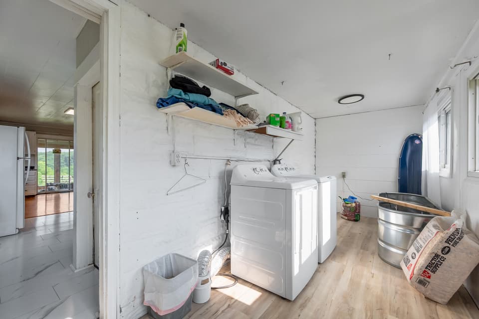 285 Dunlap Drive NE, photo 16 of 34