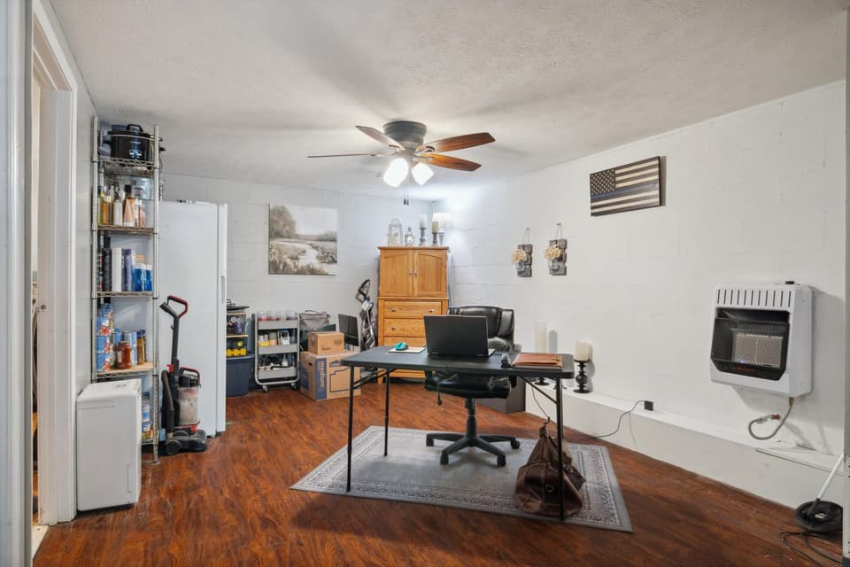 189 Pine Hollow Road, photo 18 of 28