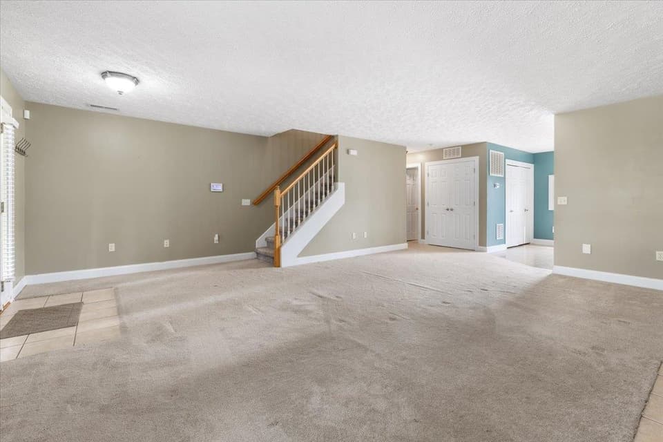 300 Willow Oak Drive, photo 10 of 40