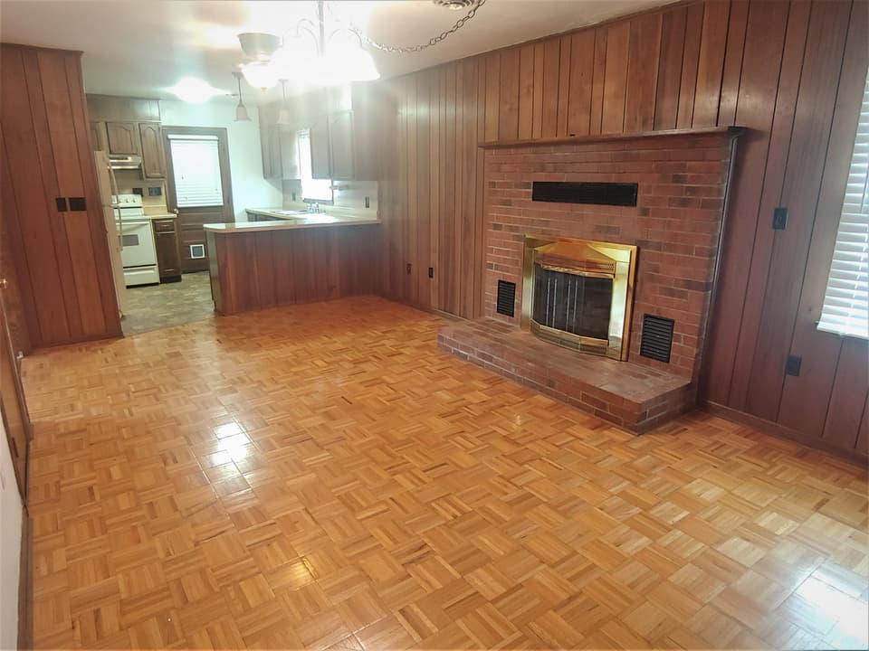 3875 Roanoke St, photo 8 of 40