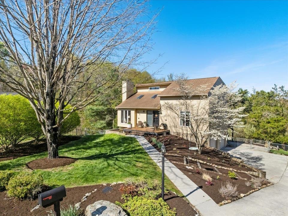 275 Morning Star Lane, photo 10 of 40
