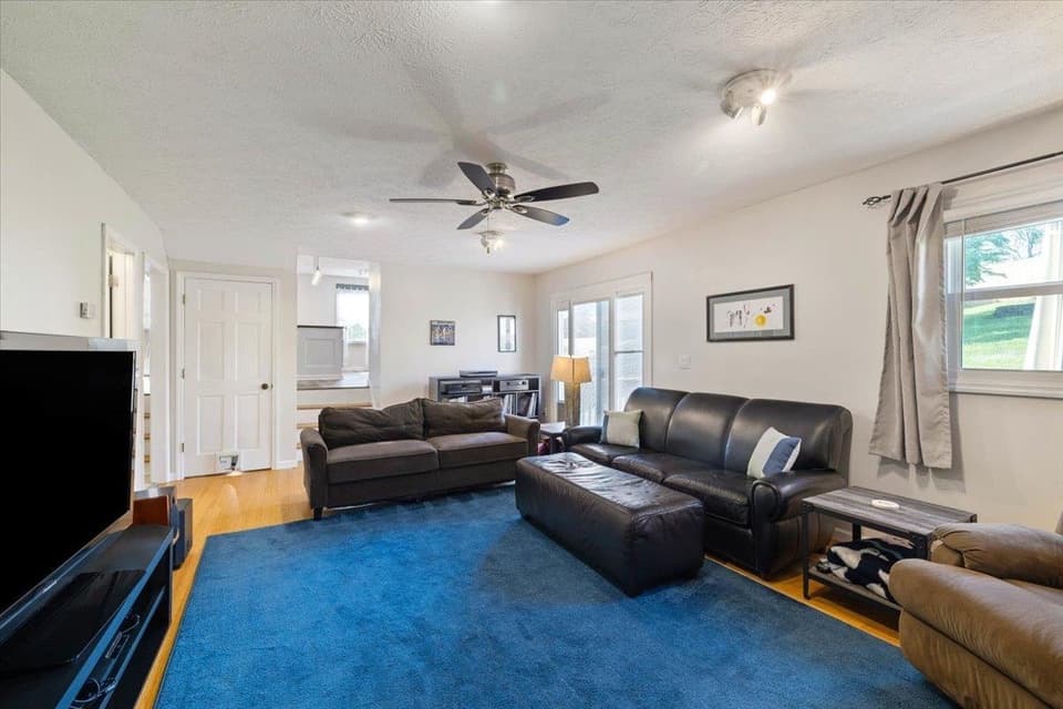 870 Cambria Street NW, photo 17 of 40