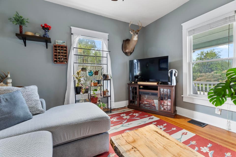 930 Harless Street, photo 32 of 40