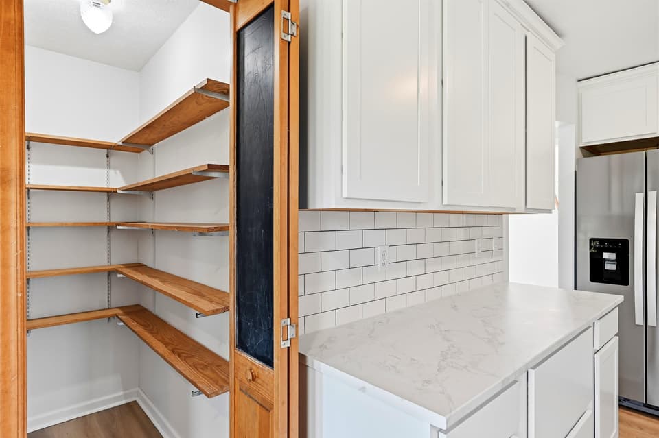 20 Howery Street, photo 19 of 40