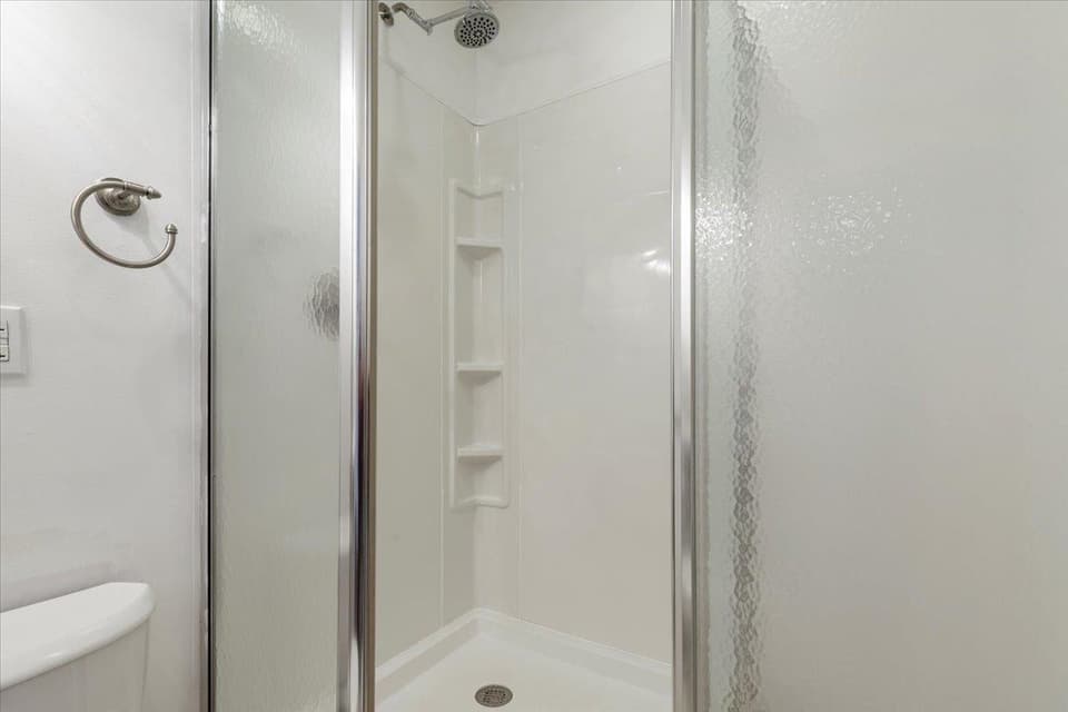 110 Sage Lane, photo 37 of 40