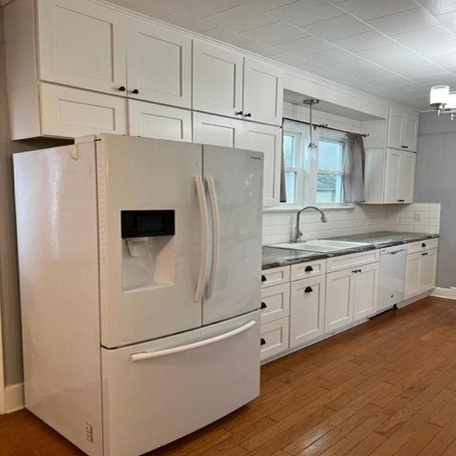 509 Lester Street, photo 11 of 24