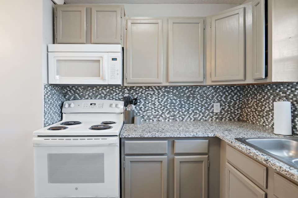 4 Lee Hy Court, photo 13 of 32
