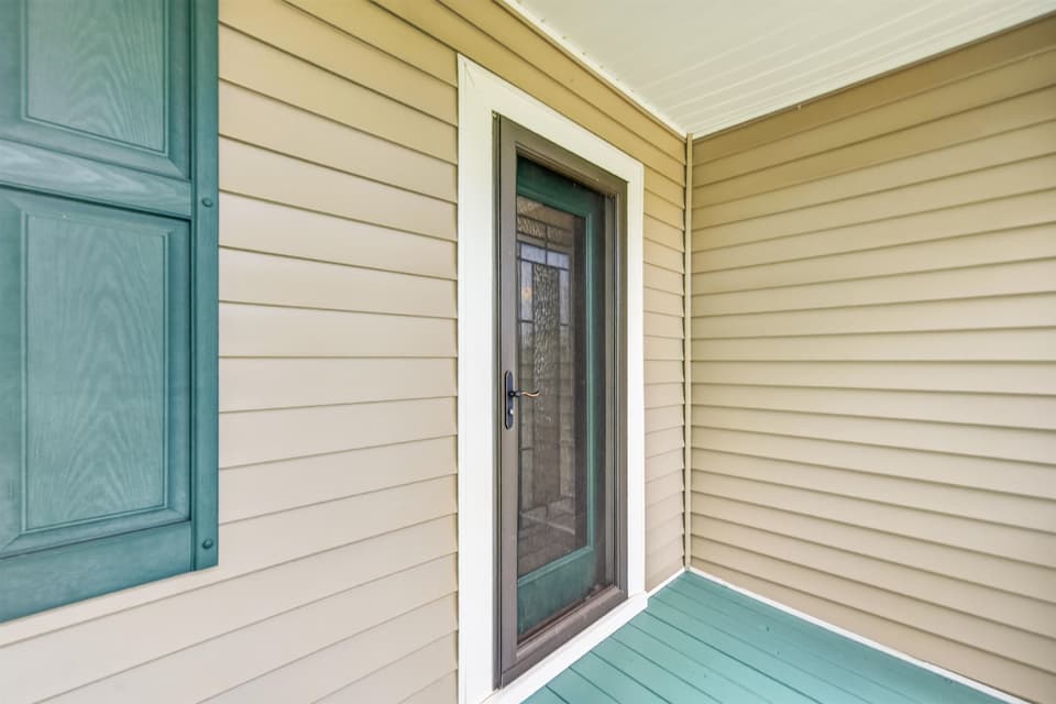 1220 Cambria Street NE, photo 8 of 40