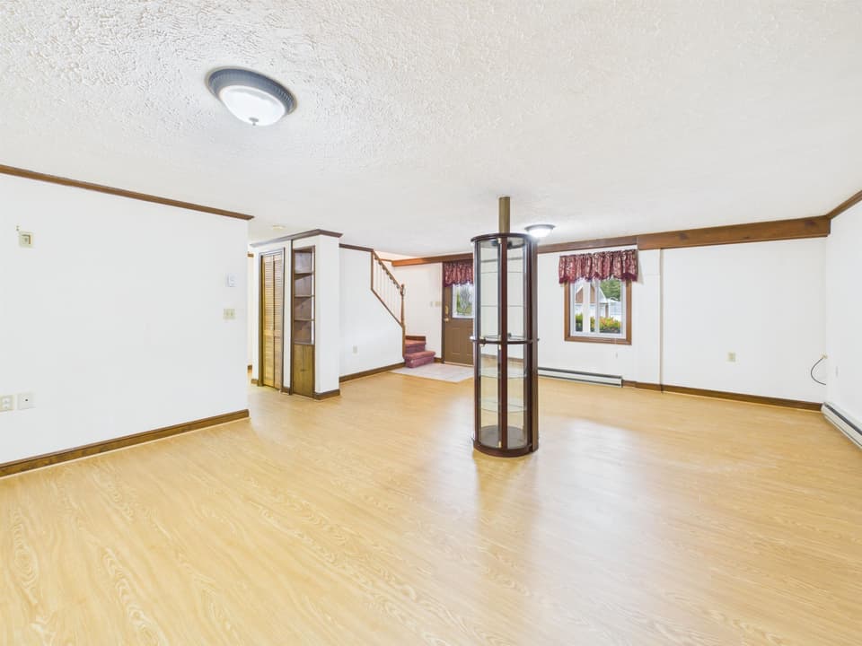 240 Walnut Drive, photo 33 of 40