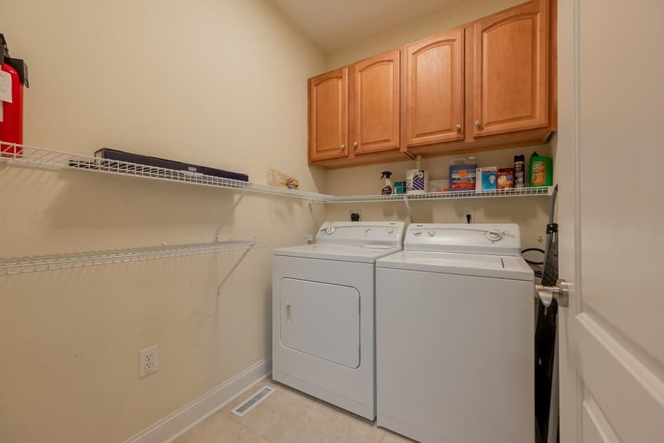 90 Phoenix Boulevard, photo 19 of 40