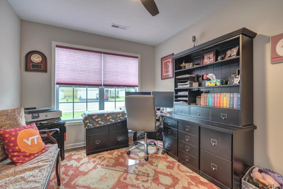 2160 Glade Drive SE, photo 10 of 40