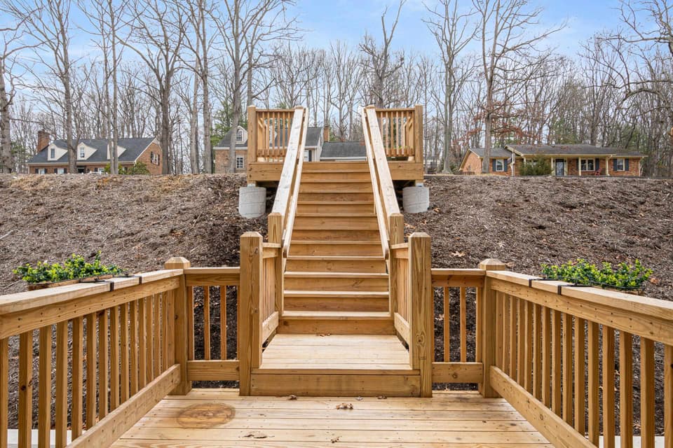 395 Arrowhead Trail, photo 3 of 40