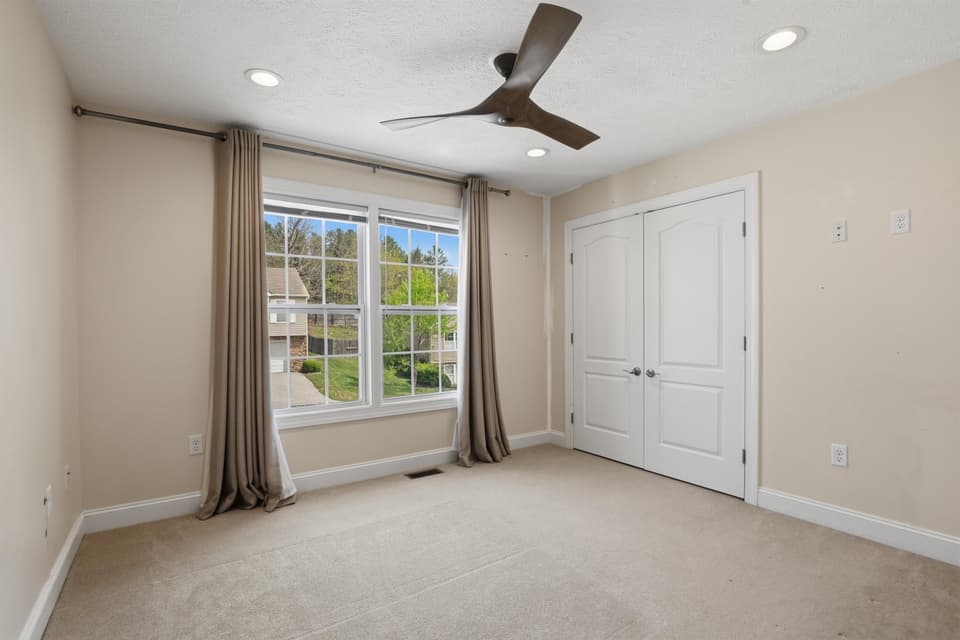 1410 Sherwood Drive, photo 28 of 40
