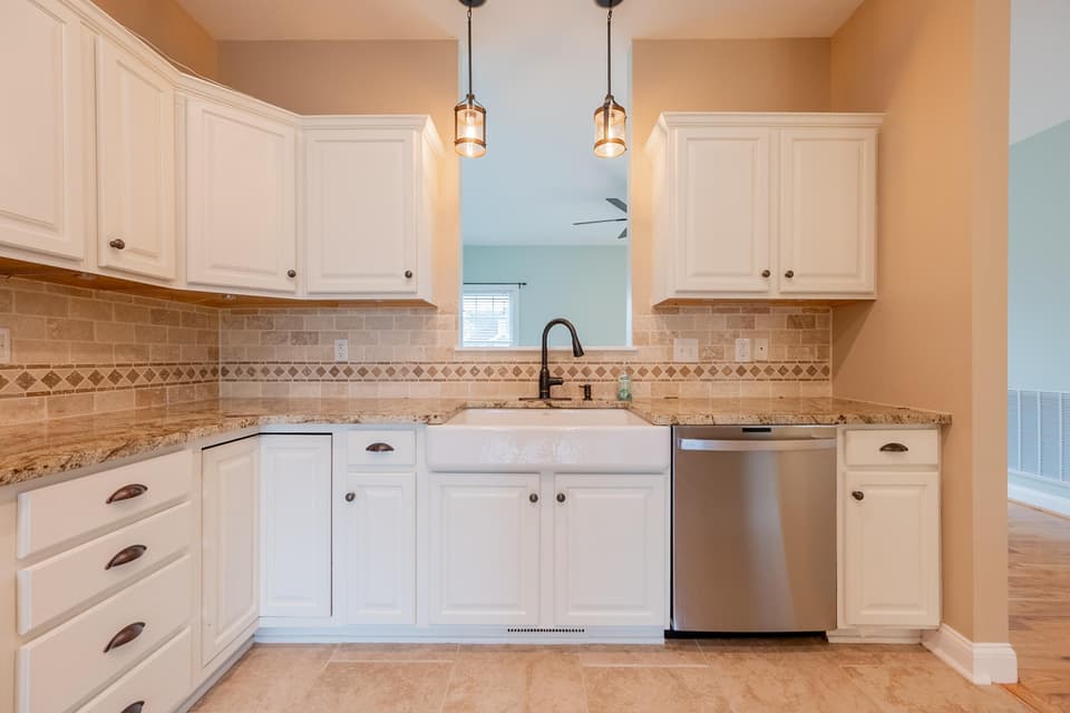 305 Meadow Drive, photo 13 of 40